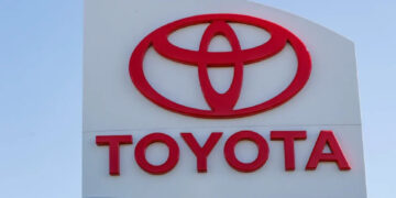 Toyota to post fourth straight quarterly profit drop as Middle East risks, costs mount