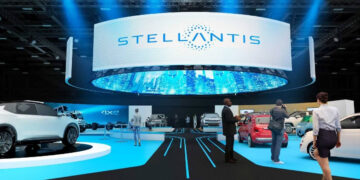 Carmaker Stellantis swings back into profit as sales climb