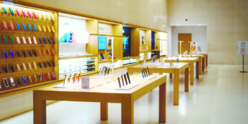 China smartphone sales fall 13% during 618 shop fest