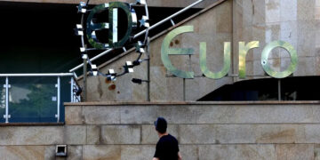 Eurozone business activity up but Middle East war clouds horizon