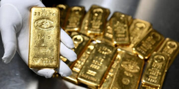 Gold price up RM3.18 to RM562.52 per gramme at 9.30 am