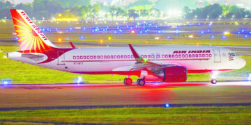 Airbus finds brief control loss on Air India A320