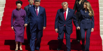 US, China buy time with trade truce as pressure builds