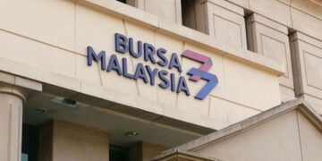 Bursa Malaysia ends lower as it tracks cautious Wall St performance