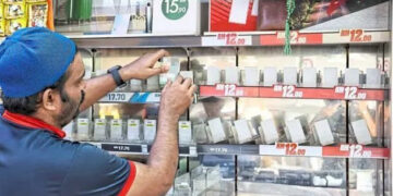 Ex-S&rsquo;wak top cop lauds Budget 2027&rsquo;s enforcement boost; insists retailers protected from illicit trade