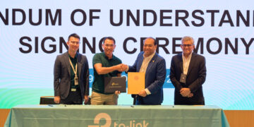 TP-Link Malaysia Partners with UniSHAMS to Develop Future Technology Talent - Malaysia SME&reg;