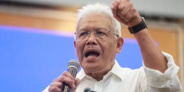 Hamzah said Budget 2027 prioritises ‘sweeteners’ over long-term economic growth